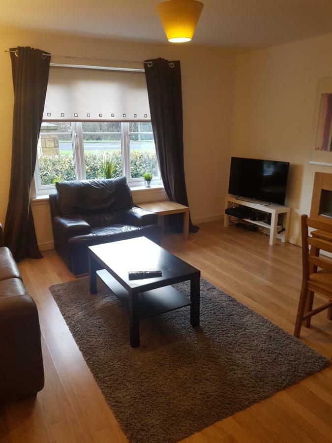 Livingston Business And Contractor Apartment Kültér fotó