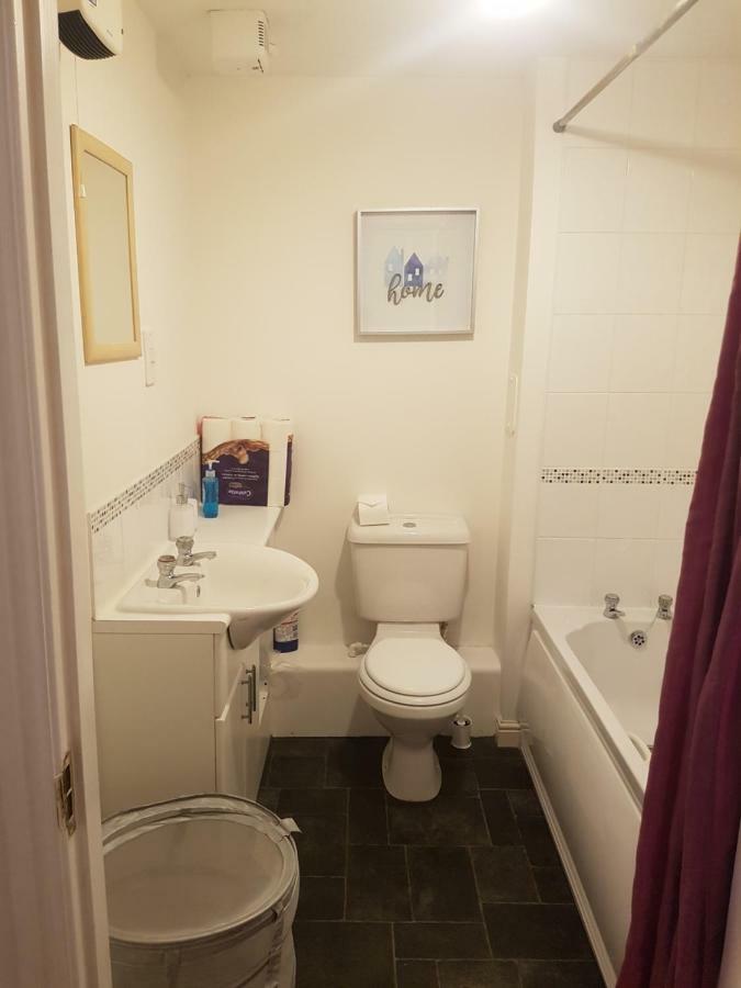 Livingston Business And Contractor Apartment Kültér fotó