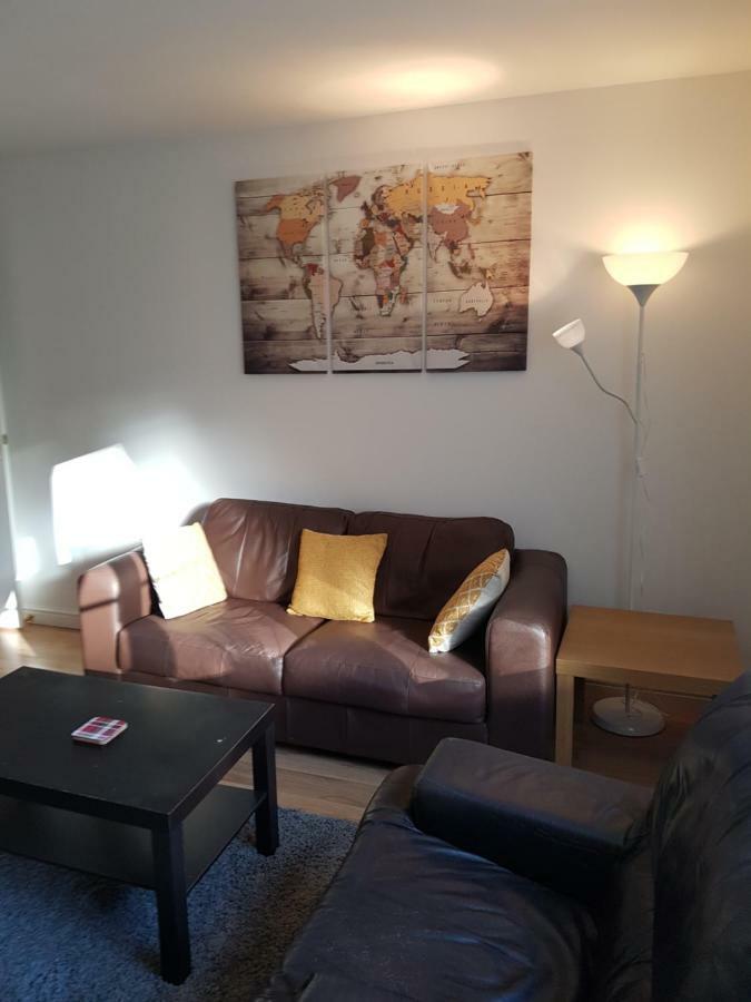 Livingston Business And Contractor Apartment Kültér fotó