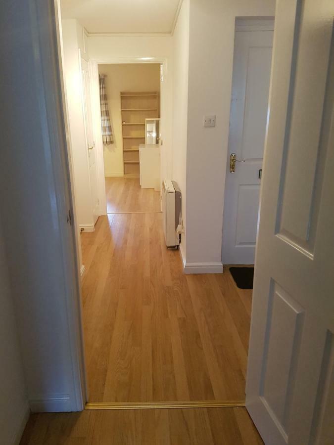 Livingston Business And Contractor Apartment Kültér fotó