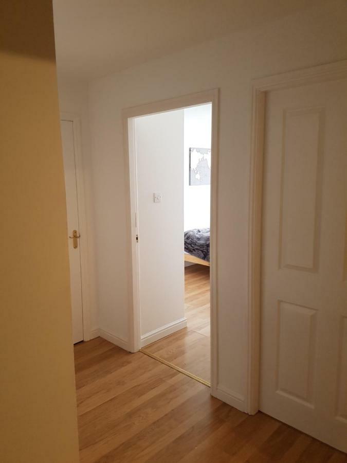Livingston Business And Contractor Apartment Kültér fotó
